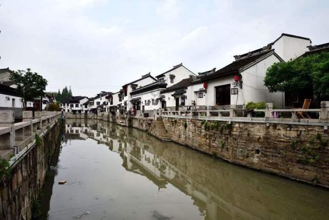 下雨用英语怎么说？游戏画面